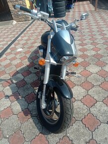 Predám Suzuki intruder 800 - 4