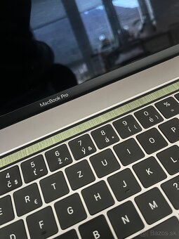 MacBook Pro 2017 16GB RAM/ 256GB pamäť - 4