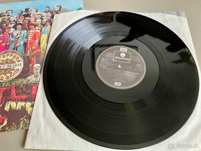 LP The Beatles - Sgt. Pepper's Lonely Hearts Club Band - 4