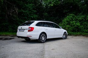 Škoda Superb Combi 2.0 TDI CR Ambition DSG - 4