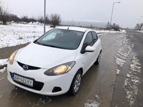 Mazda 2 1,3benzin , 5dver. r.v.2008 - 4