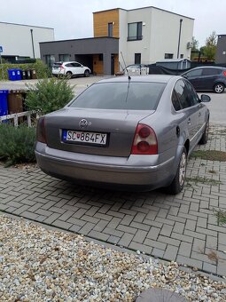 Predám nepojazdné auto Volkswagen Passat TDi - 4