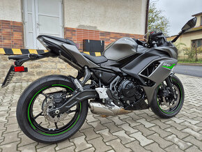 Prodám Kawasaki Ninja 650 , r. v. 2024, ABS, KTRC, 2743km,ČR - 4