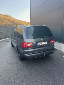 VW Sharan 1.9tdi 85kw 7 miest - 4