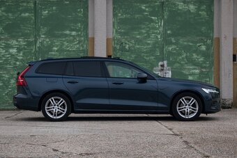 Volvo V60 D4 Momentum A/T - 4