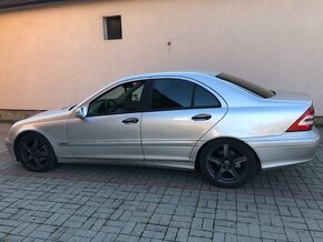 Mercedes Benz C200 - 4