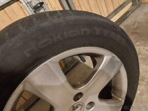 205/55 R16 zimne gumy+hlinikove disky Original Peugeot 4x108 - 4