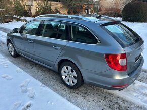 ŠKODA SUPERB 2 2.0TDI 103KW r.8/2012 navigace,tempomat,esp - 4