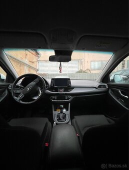 hyundai i30 fastback - 4