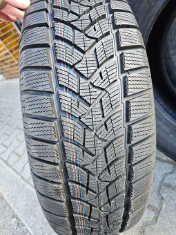 Dunlop WinterSport 5 235/65 R17 M+S - 4