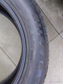 Bridgestone Blizzak 235/55 R19 - 4