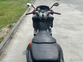 Gilera GP 800 - 4