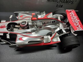 F1 MCLAREN MERCEDES MP4/22 2007 ALONSO MINICHAMPS 1:18 - 4