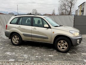 TOYOTA RAV4 2.0D-4D / 4x4 / NOVÉ PNEU / TOP STAV / ŤAŽNÉ / - 4