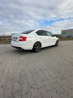 Predám Škoda Octavia rs 3 tsi 2.0 - 4