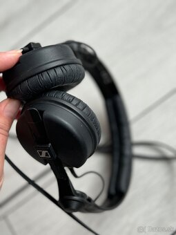 Sennheiser HD 25 - 4