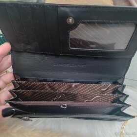 Krásna čierna kožená peňaženka - 4