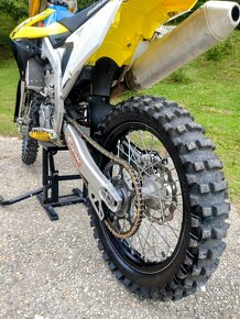 Suzuki RMZ 450 - 4