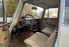 Mercedes-Benz 230S W111 Heckflosse - 4