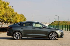 Hyundai i30 Fastback 1.5 T-GDi mHEV iMT Style - 4