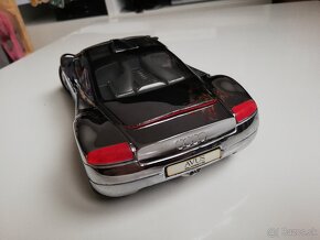 1:18  Audi Avus quattro  - Revell - 4