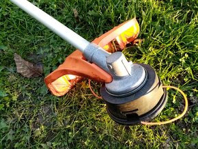 Krovinorez Stihl fs 70C - 4