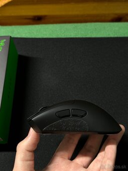 Razer Deathadder v3 Hyperspeed s 8kHz recieverom - 4