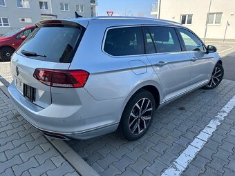 Volkswagen passat variant 2.0tdi 110kw DSG - 4