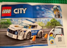 Lego City 60239 Policajné auto - 4
