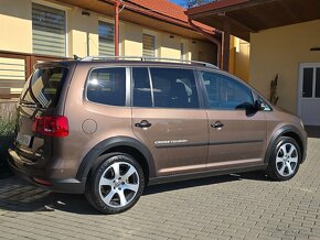 Volkswagen Touran CROSS 1.4 TSI Premium Comfortline 7m. - 4