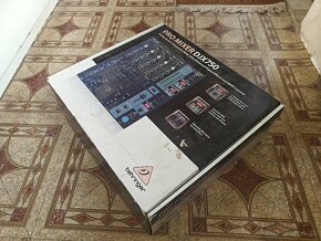 Behringer DJX750 - 4