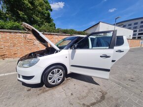 Škoda Fabia II 2011 pekny stav - 4