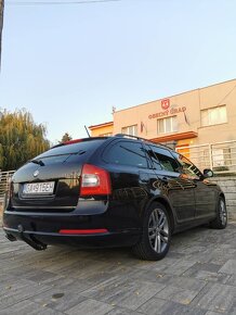 Škoda Octavia Combi 2.0 TDI CR DPF RS - 4