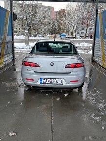 Alfa Romeo 159 1.9JTDm - 4