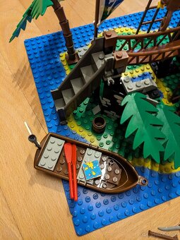 Lego Pirates ostrov 6270 - 4