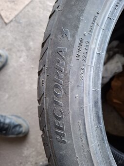 Letné pneumatiky 245/40R18 - 4