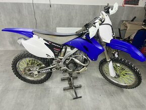 Yamaha yzf 250 - 4