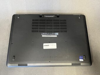 Dell Latitude E5550 - 4