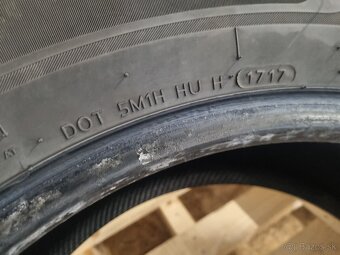 Predám pneumatiky 275/60R20 - 4