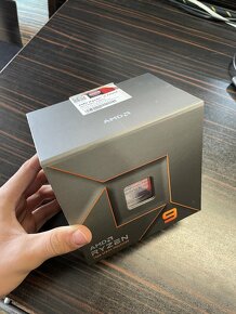 AMD Ryzen 9 7950X - 4