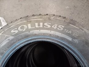 Zimné pneu Kumho 235/60R16 - 4