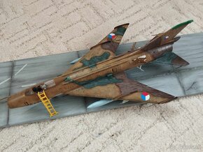 plastikový model Su-7 1/48 - 4