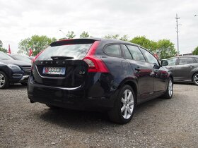 Volvo V60 D3 2.0L 150k Momentum Geartronic - 4