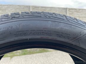 Pneumatiky 255/45 R19 - GoodYear UltraGrip Performance - 4