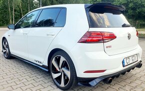 Volkswagen Golf GTI 2.0TSI DSG Performance - 4