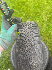 zimné pneu Goodyear Ultragrip 9, 195/65 R15 - 4