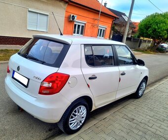 Škoda Fabia II HATCHBACK 1,2HTP BENZÍN 117.000.ORIGINÁL KM - 4