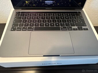 MacBook Pro 13" M2 2022 TOP STAV - 4