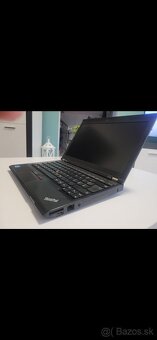 Lenovo Thinkpad - 4