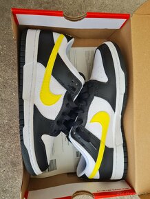 Nike dunk low yellow swoosh panda - 4